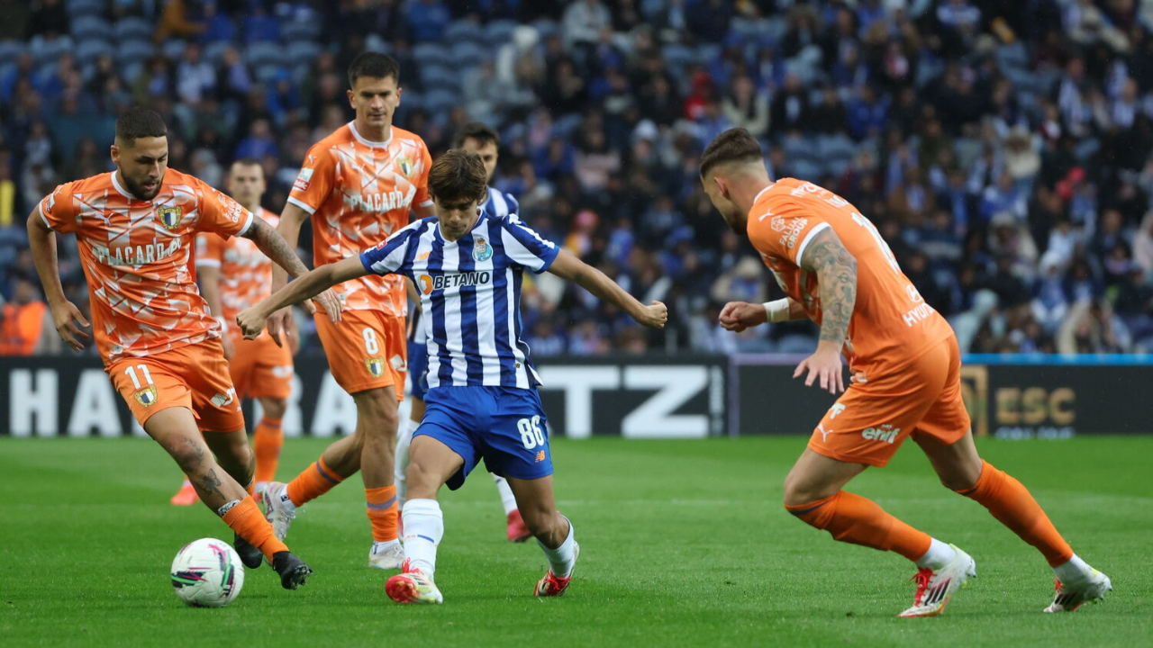 葡超赛程吃紧，拉齐奥集结日手感冰凉，管理层满意，阵容厚度经受考验(萨巴伦卡进级比分)